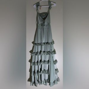 Beautiful altard state dress great for formals , wedding guest and even prom!